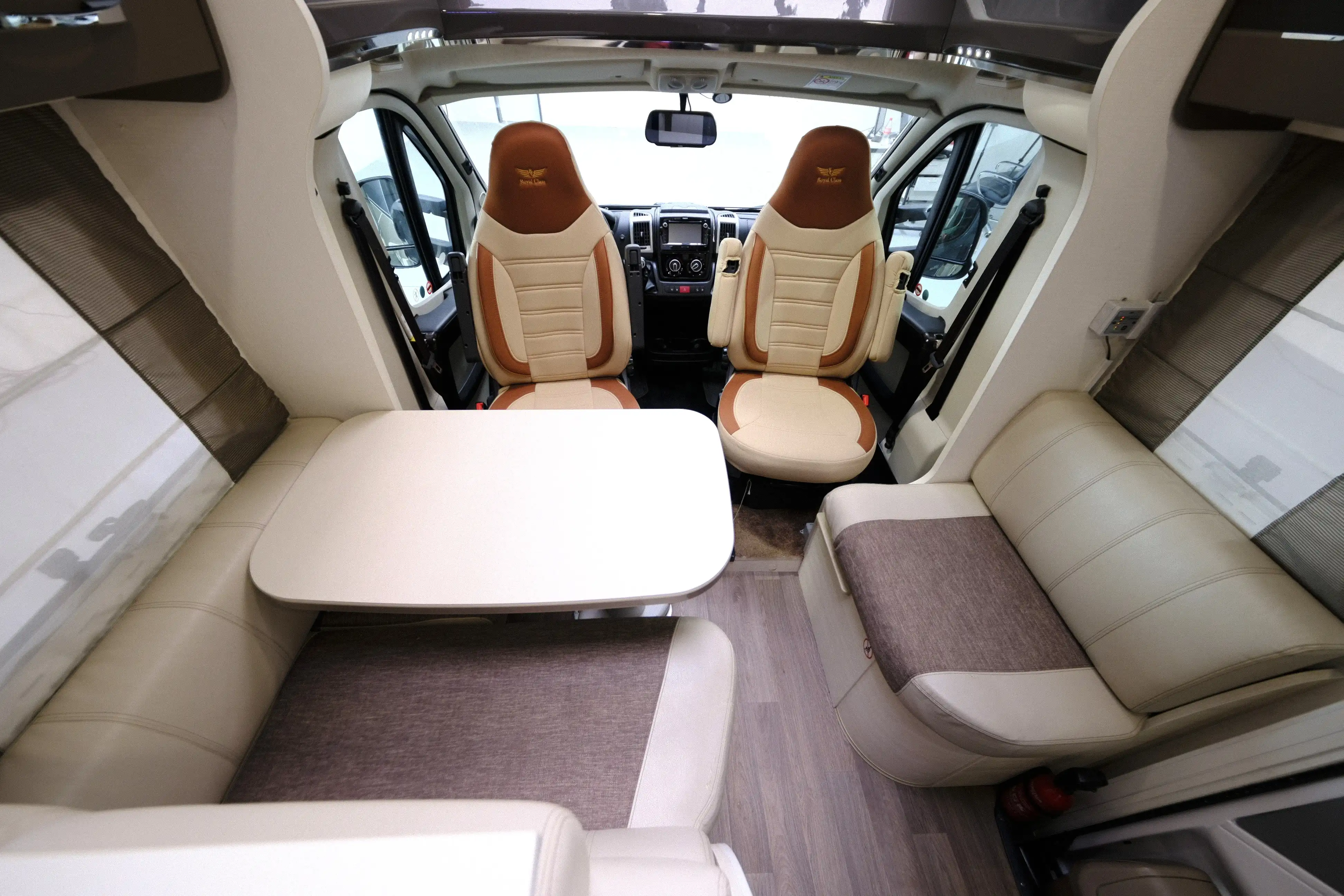 CHALLENGER Mageo 388 EB